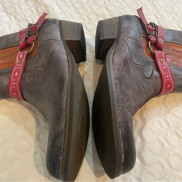 Iliyah Gray Geometric Studded-Band Chain Faux Leather Ankle Boots ZL840 Size 39 - Picture 10 of 12